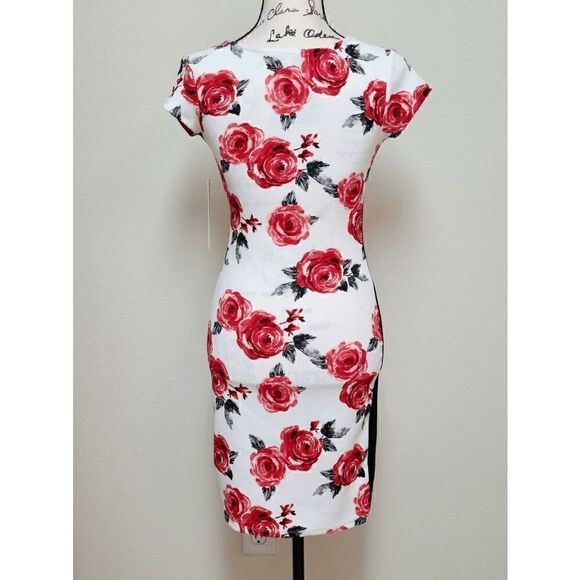 🌹 Almost Famous Framed Wrap Front Colorblock Floral Rose Print Dress SIZE S NWT - Picture 2 of 12